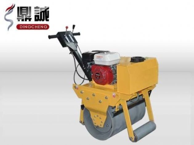 點(diǎn)擊查看詳細(xì)信息<br>標(biāo)題：輕型手扶式單鋼輪壓路機(jī) 閱讀次數(shù)：12495