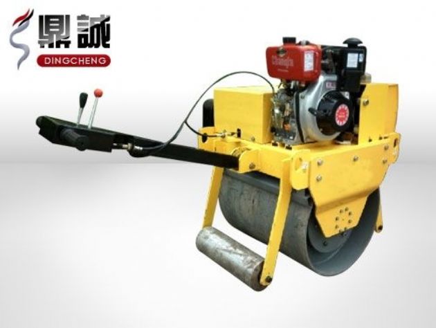 點(diǎn)擊查看詳細(xì)信息<br>標(biāo)題：重型手扶式單鋼輪壓路機(jī) 閱讀次數(shù)：13053