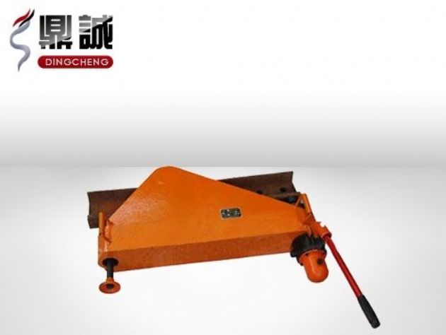 點擊查看詳細信息<br>標題：垂直液壓彎軌機 閱讀次數(shù)：4361